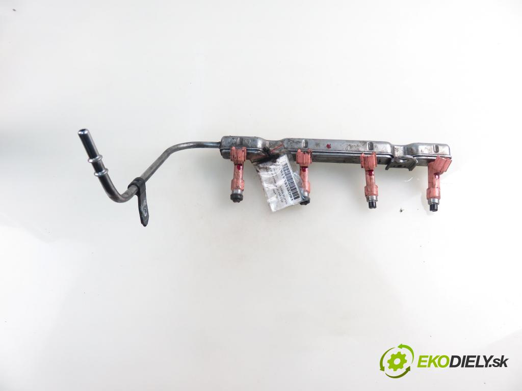 TOYOTA YARIS (_P13_) HB 2017 0,00 1.5 Hybrid (NHP130_) - 1NZ-FXE 1497,00 Lišta vstrekovacia 2325021091 (Vstrekovacia lišta)