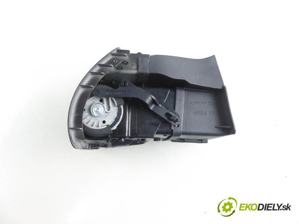 SEAT ALHAMBRA (7V8, 7V9) MINIVAN 2003 85,00 1.9 TDI PD 115 - AUY 1896,00 Mriežky kúrenia ľavá strana 7M3819703B (Mriežka kúrenia (fukár))