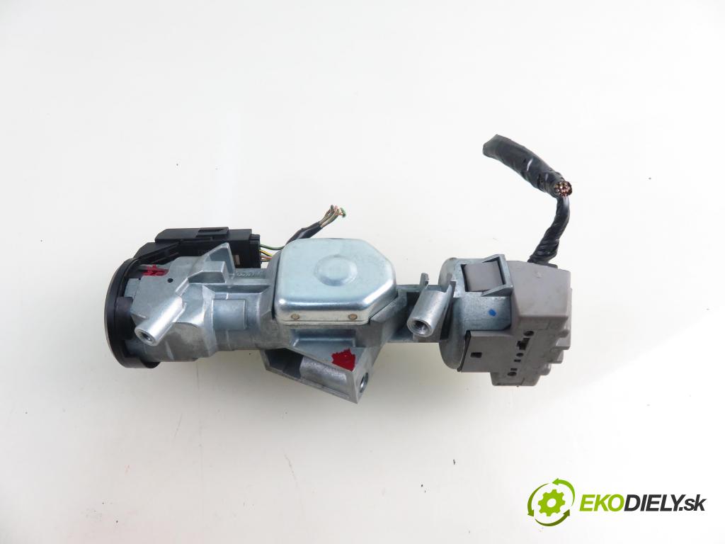 FORD FOCUS II (DA_, HCP) HB 2005 74,00 1.6 - HWDA 1596,00 spinačka 3M513F880AC (Spínacia skrinka)