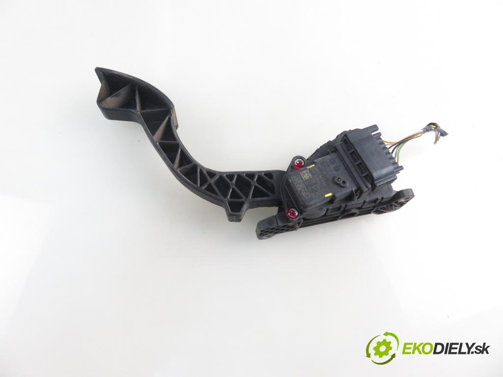 FORD FOCUS II (DA_, HCP) HB 2005 74,00 1.6 - HWDA 1596,00 Potenciometer plynu 4M519F836AH ; 6PV00864101 (Pedál)