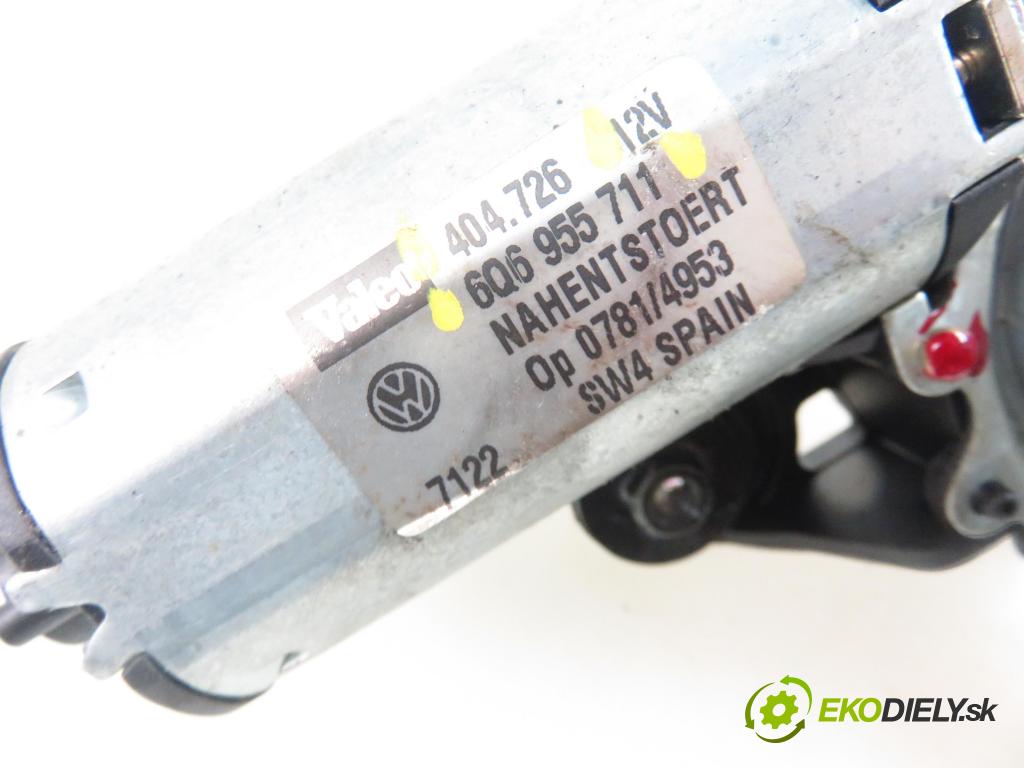VW POLO (9N_) HB 2001 47,00 1.2 12V 64 - AZQ 1198,00 motorek stěrače ZADNÍ: 6Q6955711 ; 404726