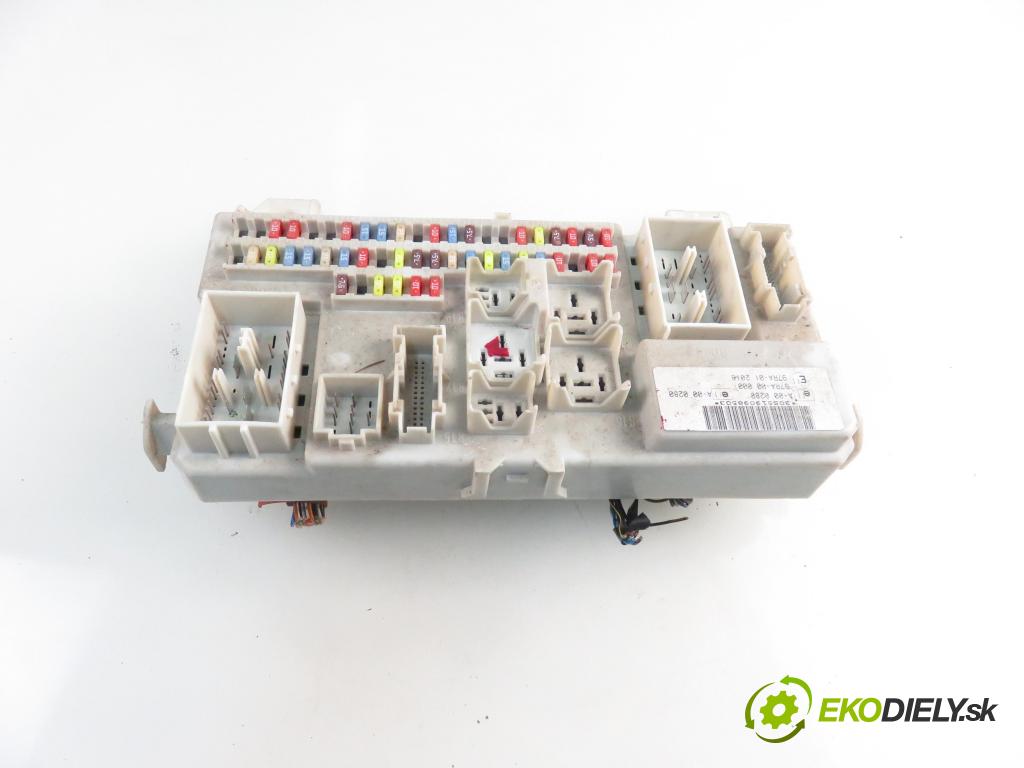 FORD FOCUS II (DA_, HCP) HB 2005 74,00 1.6 - HWDA 1596,00 MODUL BSI 4M5T14A073BF