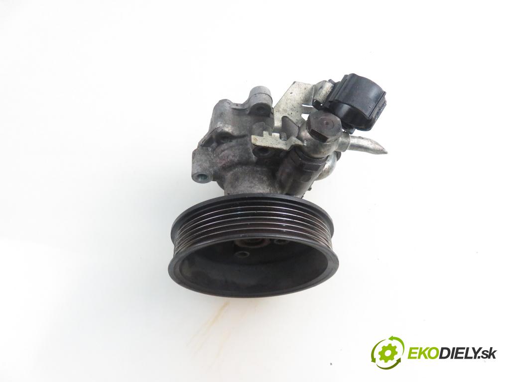 VW GOLF IV (1J1) HB 2001 55,00 1.4 16V - AXP 1390,00 Pumpa servočerpadlo 1J0422154B (Servočerpadlo, pumpa riadenia)