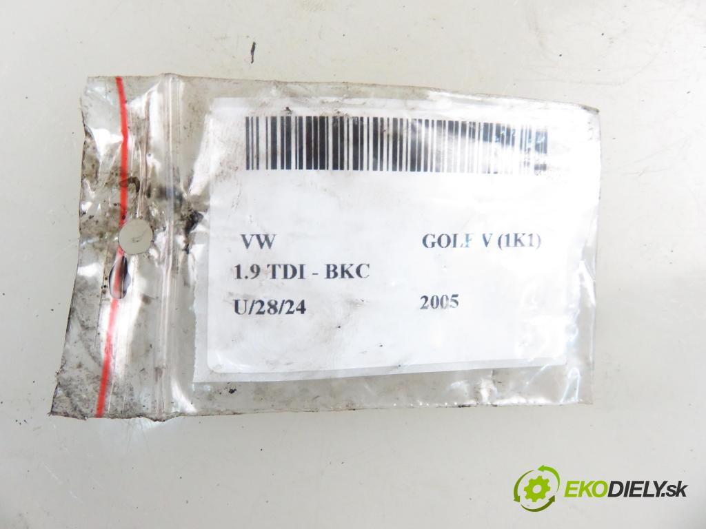 VW GOLF V (1K1) HB 2005 77,00 1.9 TDI PD 105 - BKC 1896,00 Vstrekovač 038130073AG ; 0414720215 (Vstrekovač paliva)
