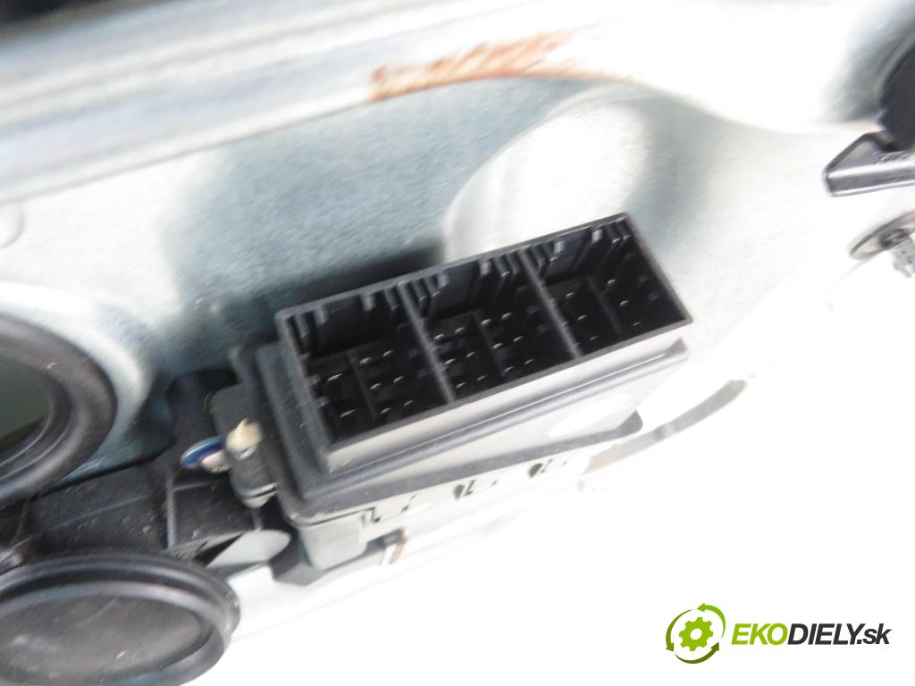 VW POLO (9N_) HB 2001 47,00 1.2 12V 64 - AZQ 1198,00 mechanismus oken 6Q3837401H ; 6Q2959802A