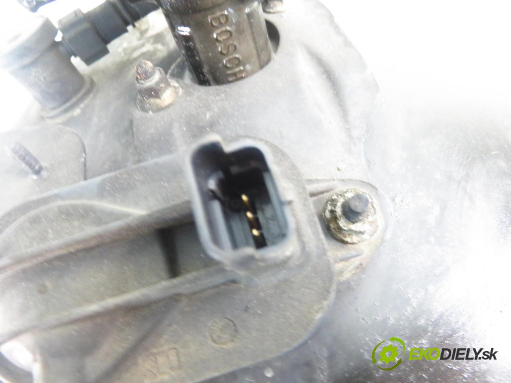 PEUGEOT 607 (9D, 9U) SEDAN 2000 98,00 2.2 HDI - 4HX (DW12TED4/FAP) 2179,00 Posilovač 9640238180 ; 02804021462 (Servočerpadlo, pumpa riadenia)