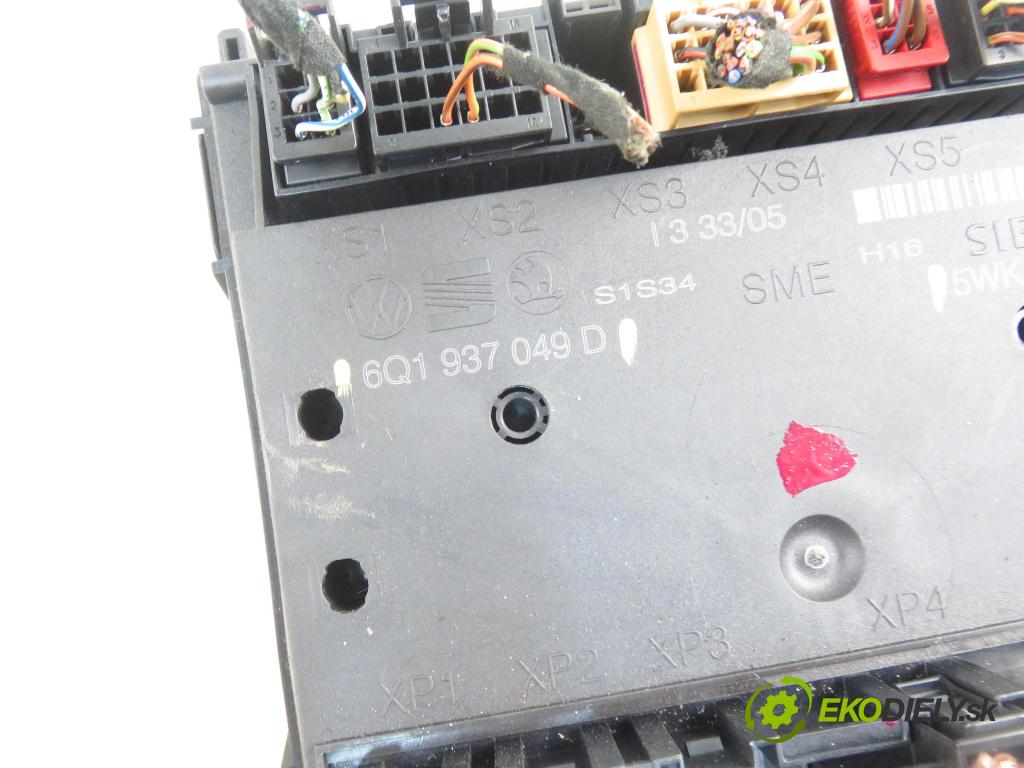 VW POLO (9N_) HB 2005 47,00 1.2 12V - BME 1198,00 MODUL komfortu 6Q1937049D ; 5WK48212D