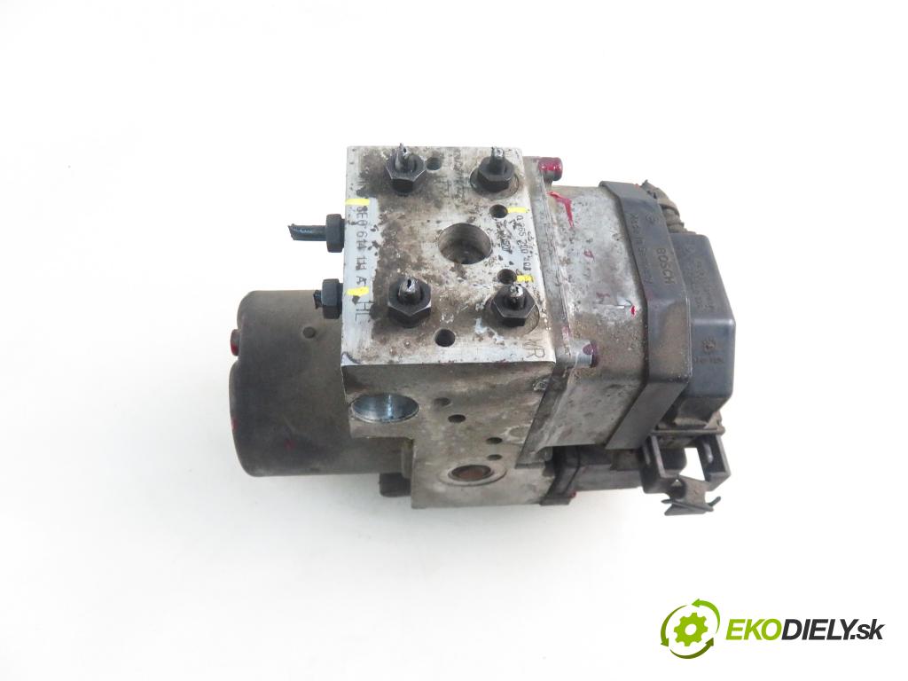 AUDI A6 (4B2, C5) SEDAN 1999 142,00 2.8 quattro - ACK 2771,00 Pumpa ABS 0273004284 ; 8E0614111A ; 0265220408 (Pumpa ABS)