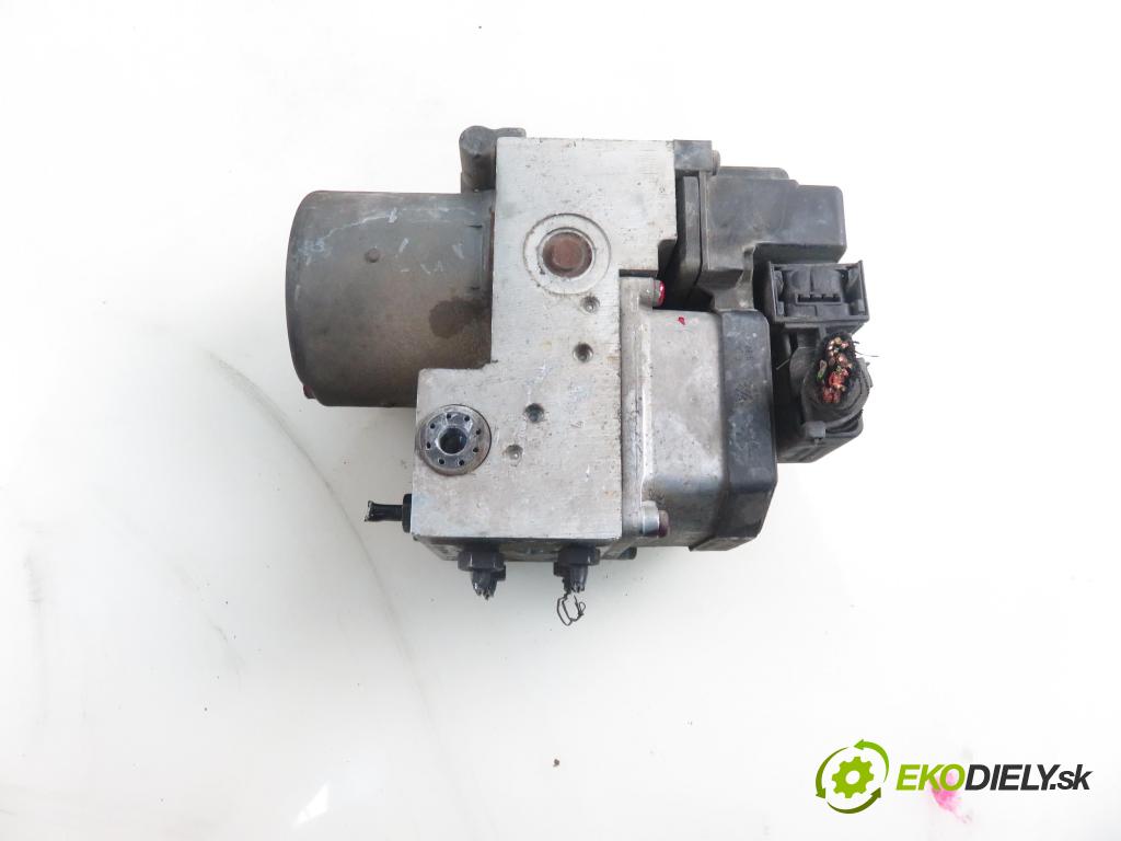 AUDI A6 (4B2, C5) SEDAN 1999 142,00 2.8 quattro - ACK 2771,00 Pumpa ABS 0273004284 ; 8E0614111A ; 0265220408 (Pumpa ABS)