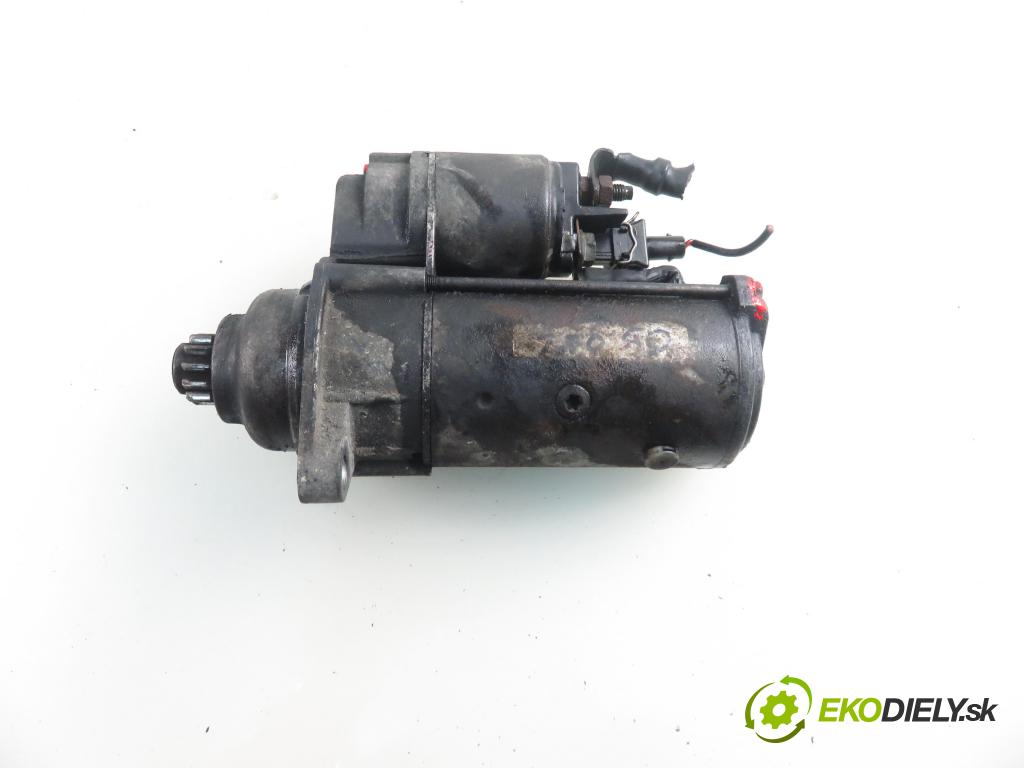 VW GOLF IV (1J1) HB 2001 66,00 1.9 TDI 90 - ALH 1896,00 Štartér  (Štartér)