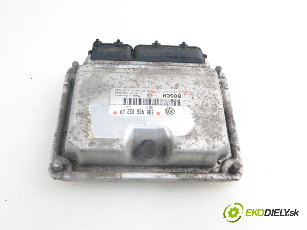 VW POLO (6N2) HB 2001 44,00 1.4 60 - AKK 1390,00 Riadiaca jednotka Motor 030906032AP ; 0261206751