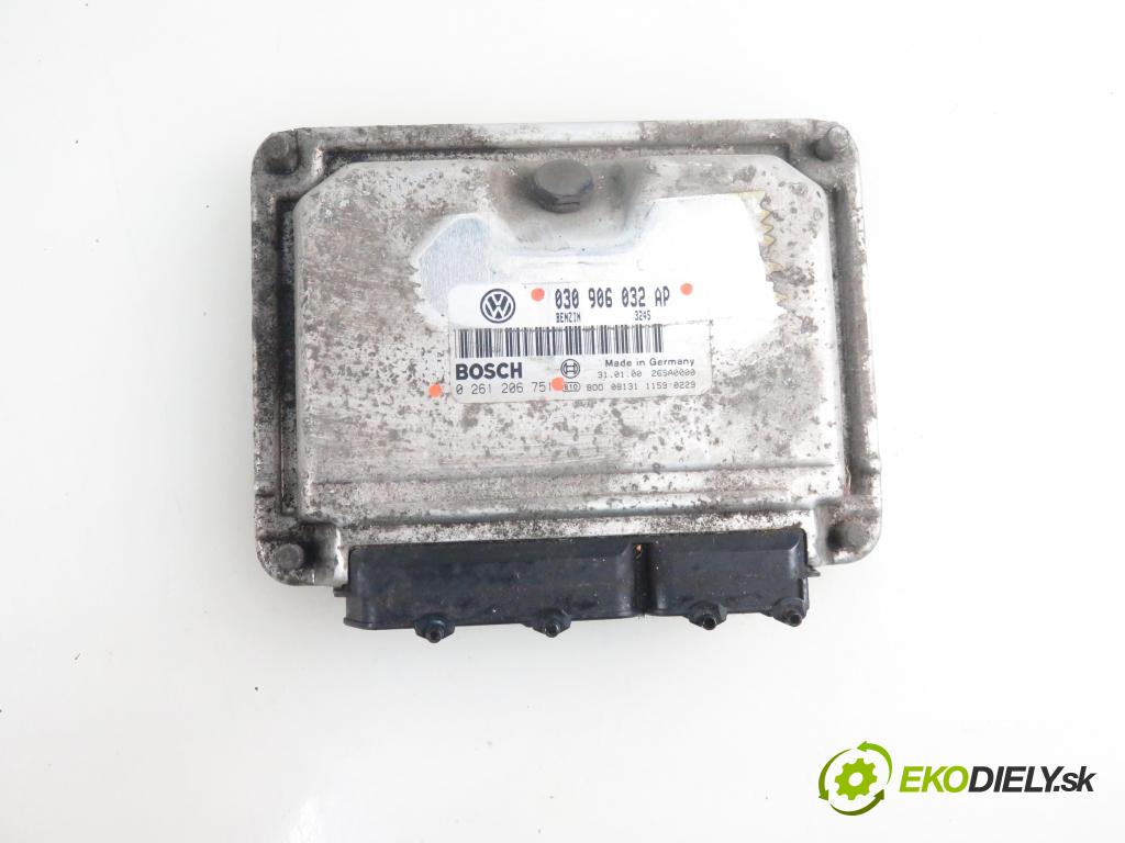 VW POLO (6N2) HB 2001 44,00 1.4 60 - AKK 1390,00 Riadiaca jednotka Motor 030906032AP ; 0261206751