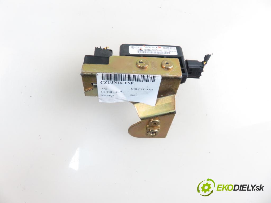 VW GOLF IV (1J1) HB 2001 66,00 1.9 TDI 90 - ALH 1896,00 snímač ESP 1J0907657B ; 10098001121 ; 1J0907651A