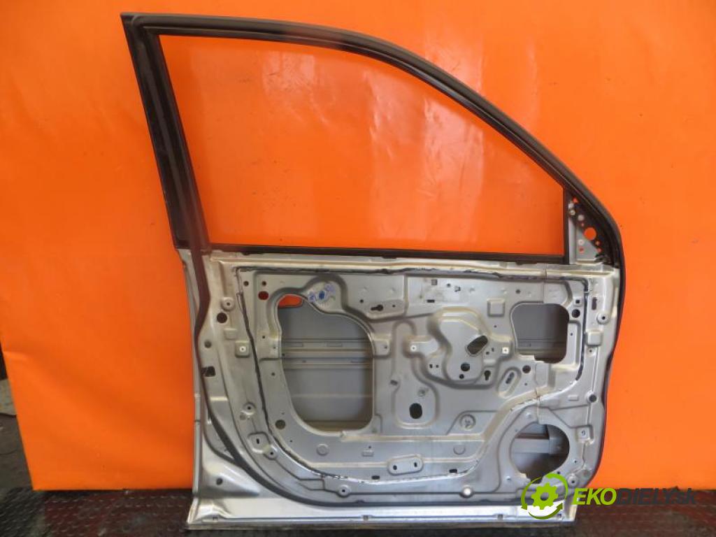 NISSAN X-TRAIL I (T30) 2.2 DI 4X4 YD22ETI manual 4X4 84 kW 114 km  dveře LP  (Dveře)