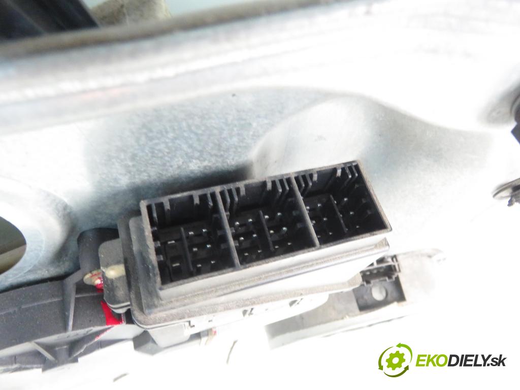 VW POLO (9N_) HB 2003 55,00 1.4 TDI PD 75 - AMF 1422,00 mechanismus oken 3D 6Q2959802A