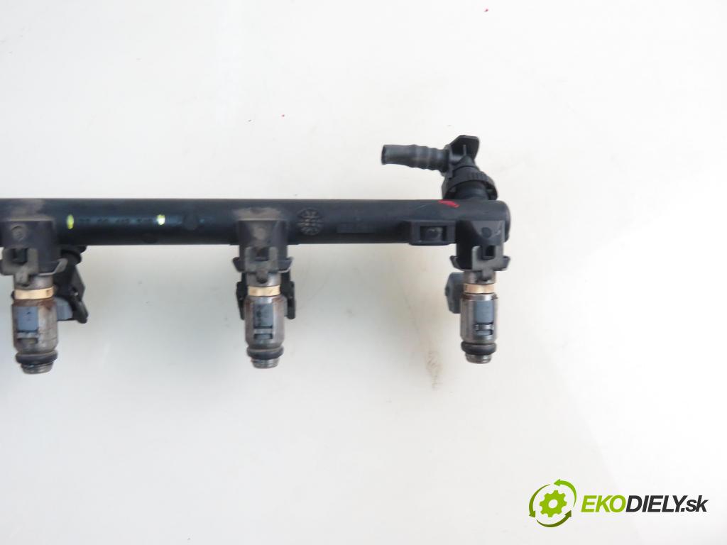 RENAULT MEGANE Scenic (JA0/1_) MINIVAN 1999 79,00 1.6 16V 107 - K4M 700 1598,00 Lišta vstrekovacia 048H104274 ; 7700112519 ; IWP026 (Vstrekovacia lišta)