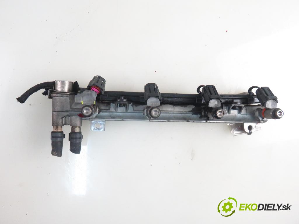 VW GOLF IV (1J1) HB 2001 55,00 1.4 16V - AXP 1390,00 Lišta vstrekovacia 036133319AA ; 036031G ; IWP092 (Vstrekovacia lišta)