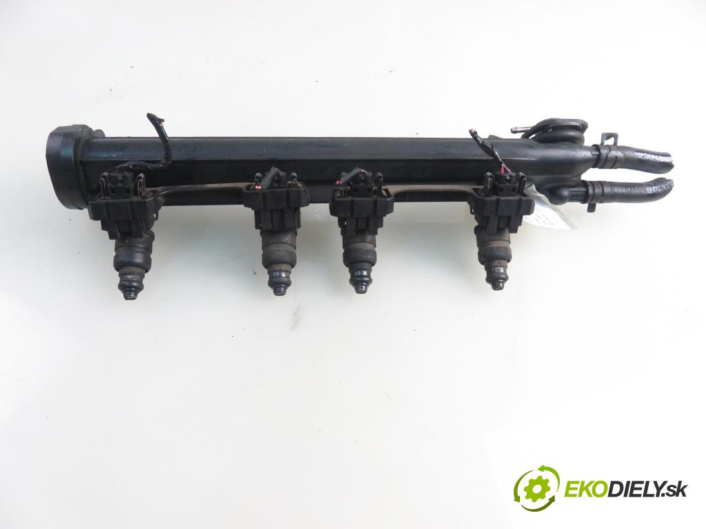 VW GOLF IV (1J1) HB 1999 74,00 1.6 - AKL 1595,00 Lišta vstrekovacia 037906031AA ; 06A133317A (Vstrekovacia lišta)