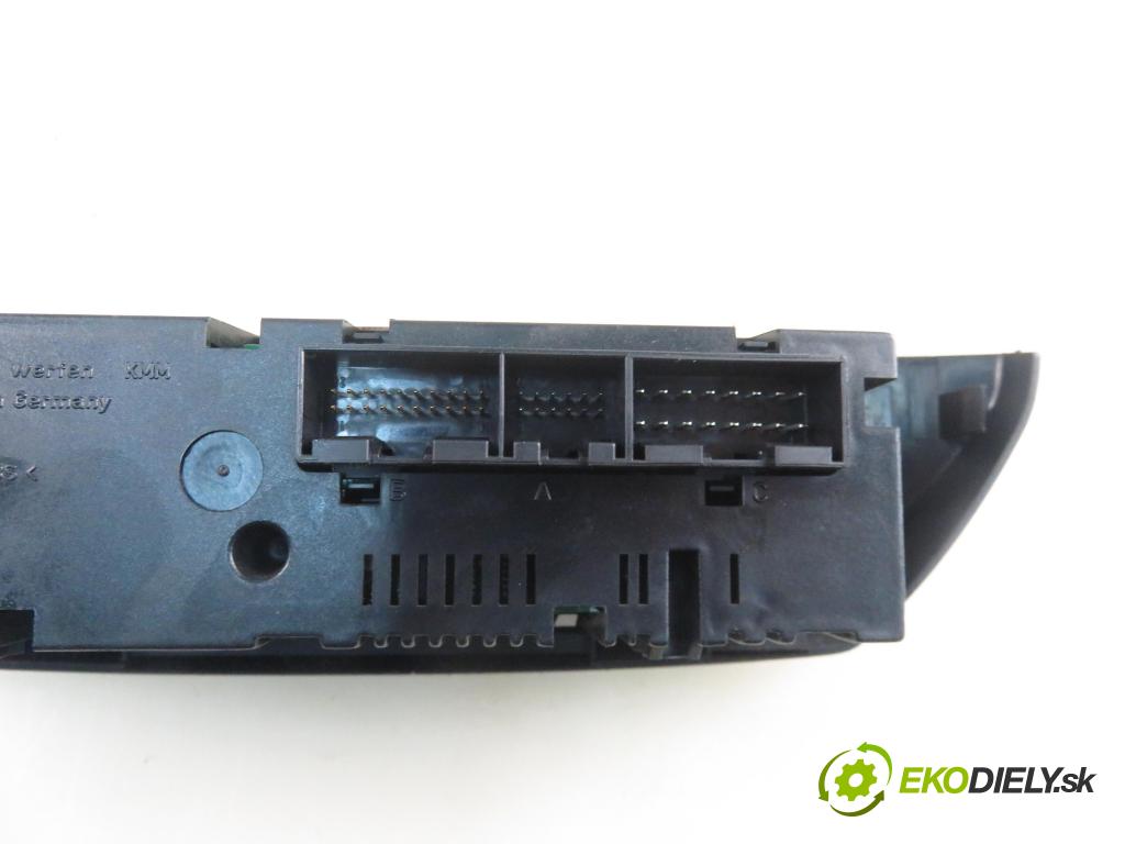 VW POLO (9N_) HB 2003 55,00 1.4 TDI PD 75 - AMF 1422,00 Panel kúrenia KLIMATRONIK 6Q0907044B