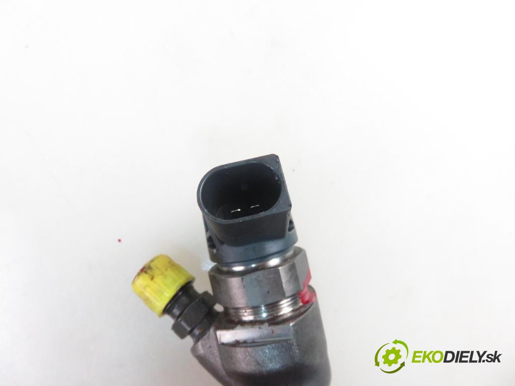 TOYOTA AVENSIS sedan (_T27_) SEDAN 2016 105,00 2.0 D-4D (WWT271_) - 2WW 1995,00 vstrekovač 0445110613 ; 8514146 (Vstrekovač paliva)