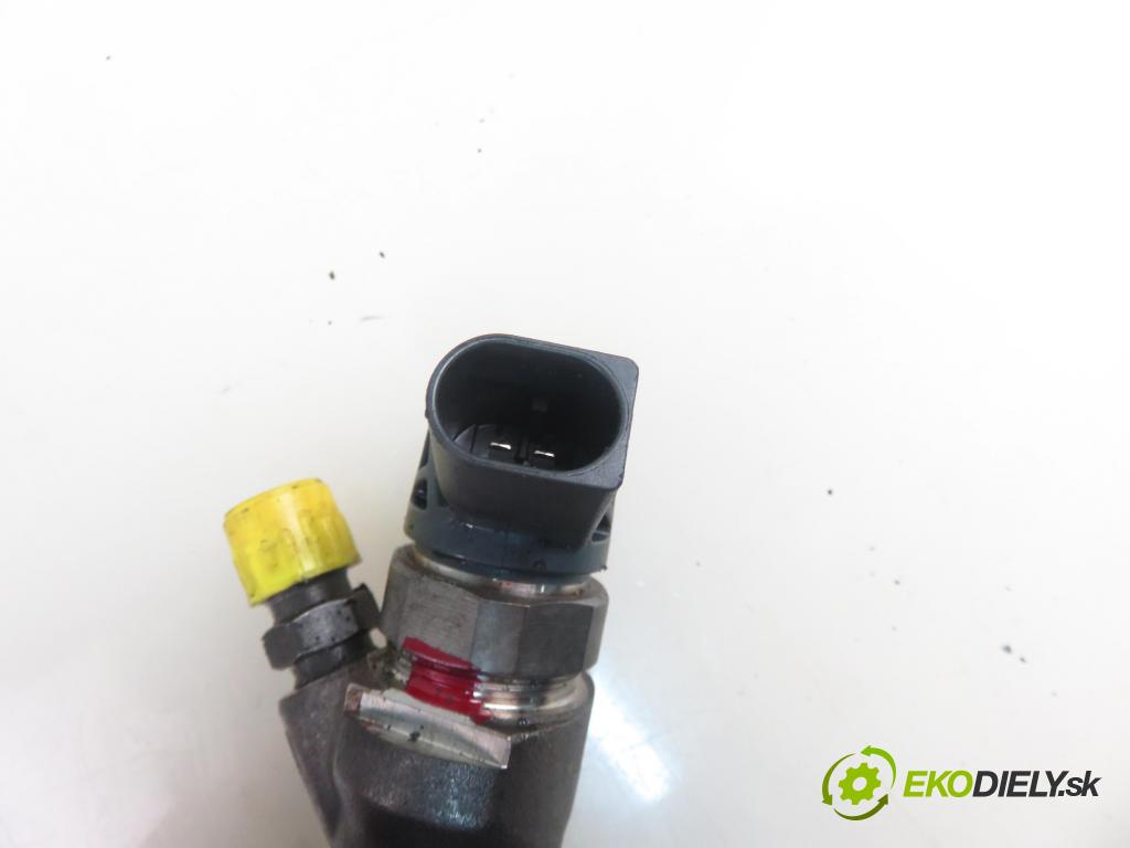 TOYOTA AVENSIS sedan (_T27_) SEDAN 2016 105,00 2.0 D-4D (WWT271_) - 2WW 1995,00 vstrekovač 0445110613 ; 8514146 (Vstrekovač paliva)