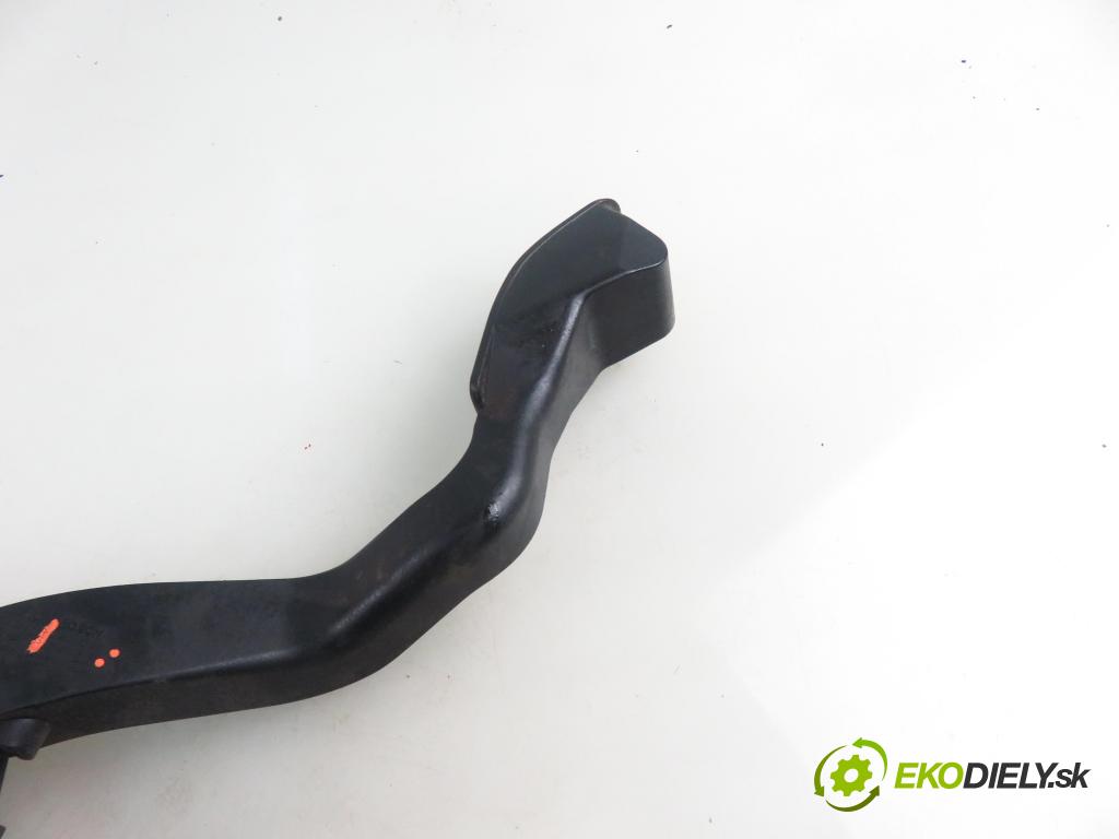 PEUGEOT 307 (3A/C) HB 2002 80,00 1.6 HDi 110 1560,00 Potenciometer plynu 0280752251 ; 9645702180 (Pedál)