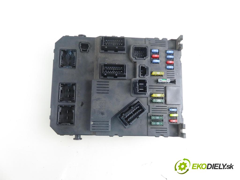 PEUGEOT 407 SW (6E_) KOMBI 2005 100,00 2.0 HDi 135 - RHR 1997,00 MODUL BSI 9655708430 ; S120104600L