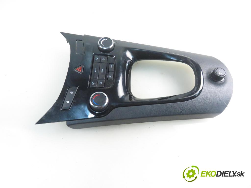CHEVROLET ORLANDO (J309) MINIVAN 2012 120,00 2.0 D VCDi 163 - Z 20 D1 (LNP) 1998,00 Panel topení KLIMATRONIK 3870578