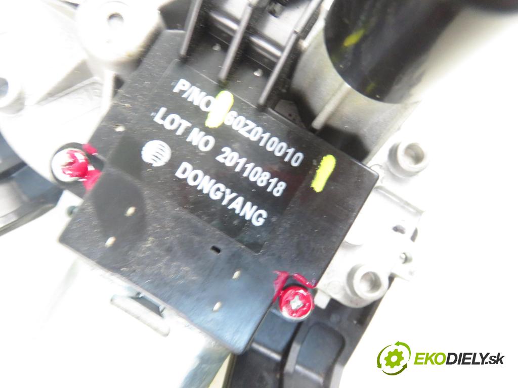 CHEVROLET ORLANDO (J309) MINIVAN 2012 120,00 2.0 D VCDi 163 - Z 20 D1 (LNP) 1998,00 motorek stěrače ZADNÍ: 95483121 ; 60Z010010