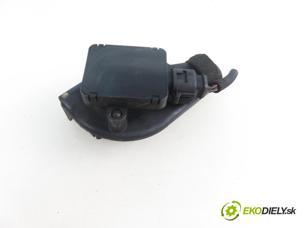 PEUGEOT 607 (9D, 9U) SEDAN 2000 98,00 2.2 HDI - 4HX (DW12TED4/FAP) 2179,00 Potenciometer plynu 9639779180 (Pedál)