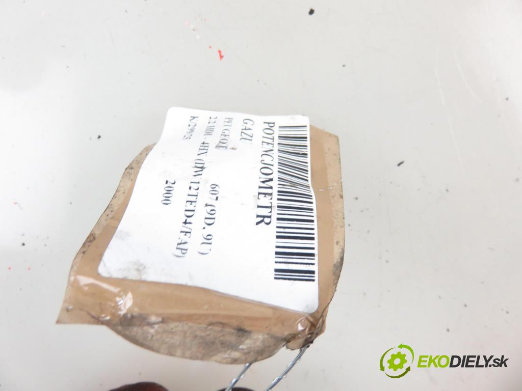 PEUGEOT 607 (9D, 9U) SEDAN 2000 98,00 2.2 HDI - 4HX (DW12TED4/FAP) 2179,00 Potenciometer plynu 9639779180 (Pedál)