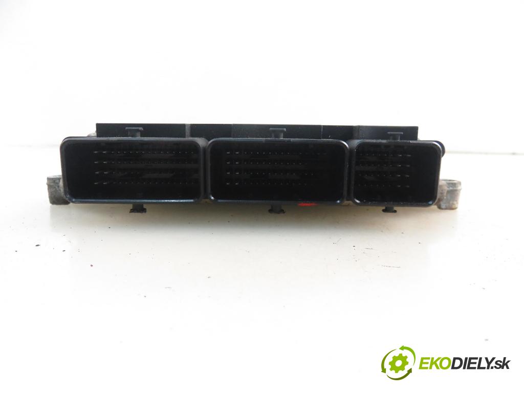 RENAULT MASTER III Skrzynia (FV) BUS 2010 92,00 2.3 dCi 125 FWD (FV0C, FV0D) - M9T 676 2298,00 Riadiaca jednotka Motor 0281016808 ; 237100637R ; 237100801R