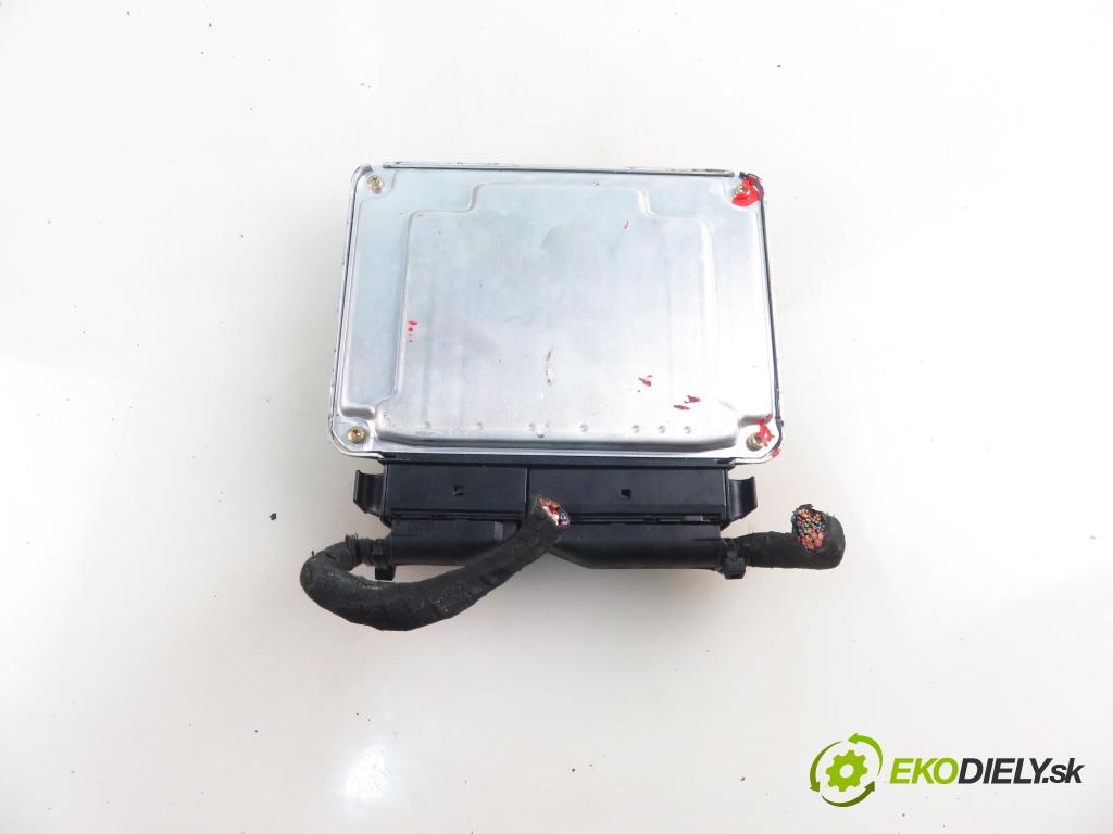 VW PASSAT B5.5 Variant (3B6) KOMBI 2001 96,00 1.9 TDI PD 130 - AVF 1896,00 Riadiaca jednotka Motor 038906019DS ; 0281010543