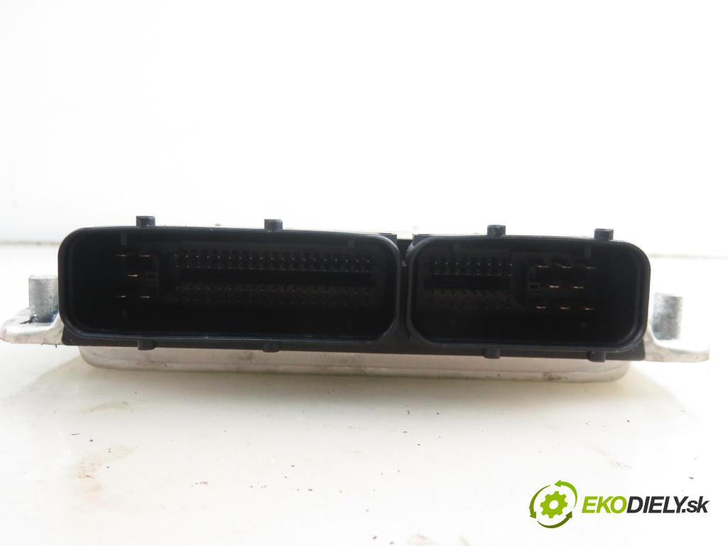 VW PASSAT B5.5 Variant (3B6) KOMBI 2001 96,00 1.9 TDI PD 130 - AVF 1896,00 Riadiaca jednotka Motor 038906019DS ; 0281010543