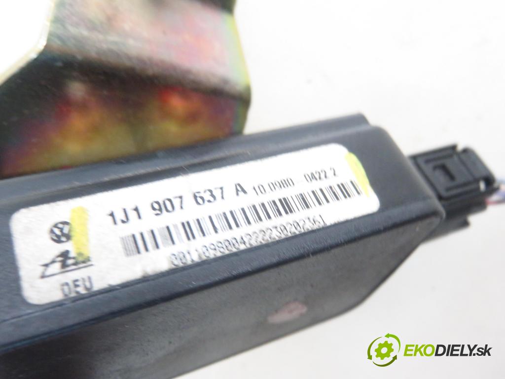 VW GOLF IV (1J1) HB 2000 77,00 1.6 16V 105 - AZD 1598,00 snímač ESP 1J1907637A ; 10098004222 ; 1J0907651A