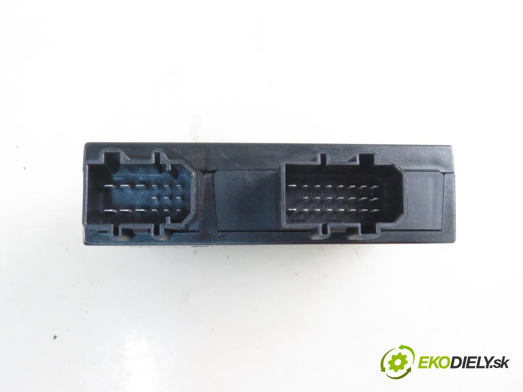 VW GOLF IV (1J1) HB 2000 77,00 1.6 16V 105 - AZD 1598,00 MODUL komfortu 1J0959799AH ; 5DK00795451