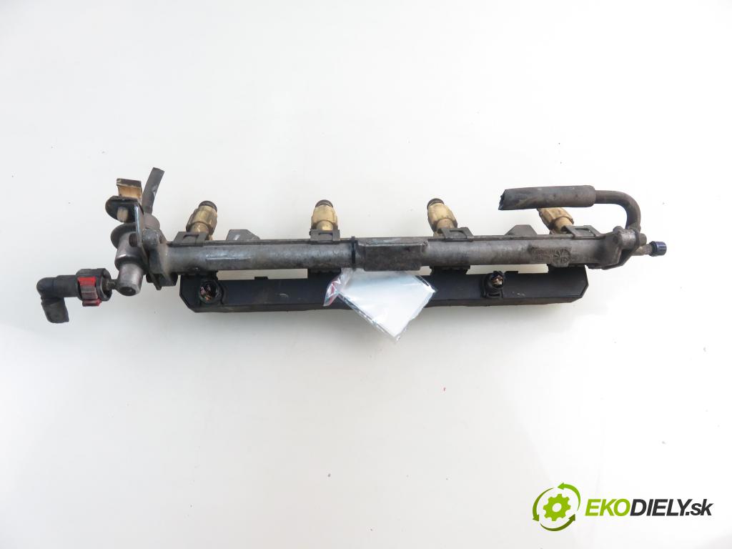 FORD FOCUS Turnier (DNW) KOMBI 2000 96,00 2.0 16V - EDDF 1988,00 Lišta vstrekovacia 98AG14A390DB ; 0280155320 (Vstrekovacia lišta)