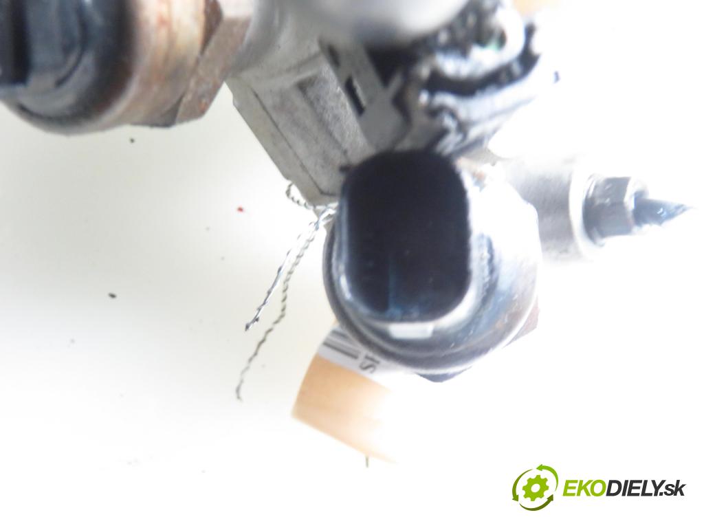 VW GOLF IV (1J1) HB 2000 77,00 1.6 16V 105 - AZD 1598,00 Posilovač 1J1614205 ; 03786404014 (Servočerpadlo, pumpa riadenia)