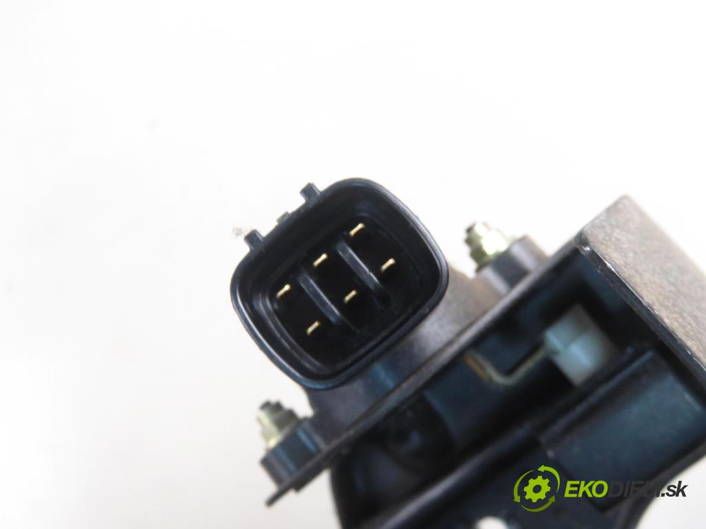 TOYOTA COROLLA (_E12_) HB 2003 66,00 2.0 D-4D 1995,00 Potenciometer plynu 8928147010 ; 1983003010 (Pedál)