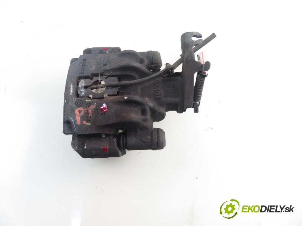 IVECO DAILY VI Furgon FURGON 2020 100,00 3.0 NaturalPower 136 - F1CFA401C 2998,00 Brzdič strmeň pravé zadné 727166