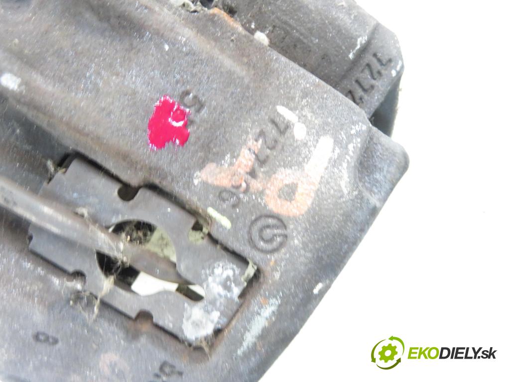 IVECO DAILY VI Furgon FURGON 2020 100,00 3.0 NaturalPower 136 - F1CFA401C 2998,00 Brzdič strmeň pravé zadné 727166