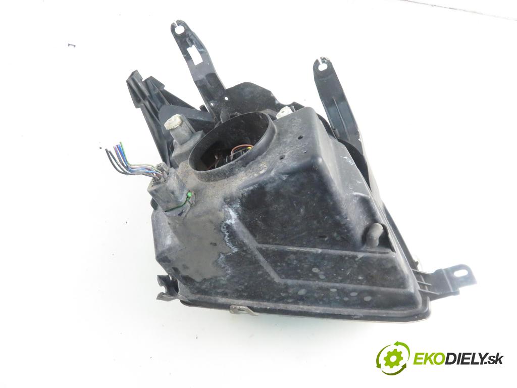 FORD FUSION (JU_) HB 2004 59,00 1.4 - FXJA 1388,00 světlo LP