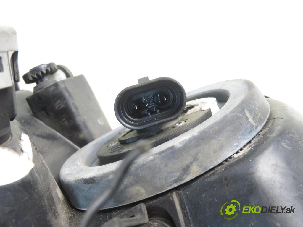OPEL ASTRA G liftback (T98) HB 1999 66,00 1.4 16V - X 14 XE 1389,00 světlo LP