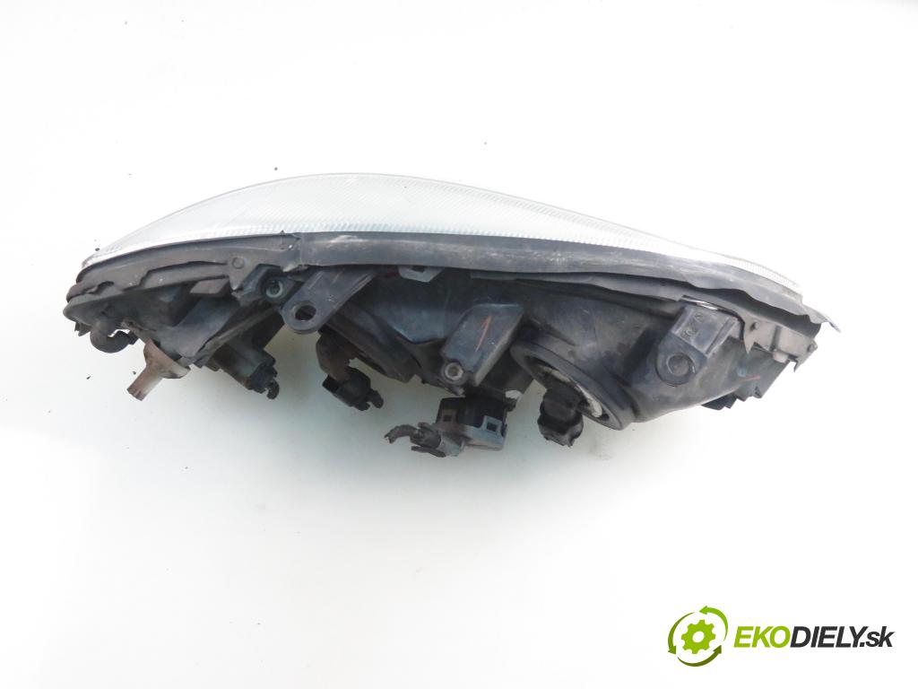 OPEL ASTRA G liftback (T98) HB 1999 66,00 1.4 16V - X 14 XE 1389,00 světlo LP