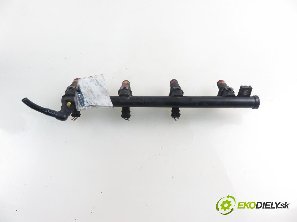 RENAULT SCENIC I (JA0/1_) MINIVAN 2003 0,00 1.6 - K4M 708 1598,00 Lišta vstrekovacia 8200139674C ; H029611 ; ITGM60 (Vstrekovacia lišta)