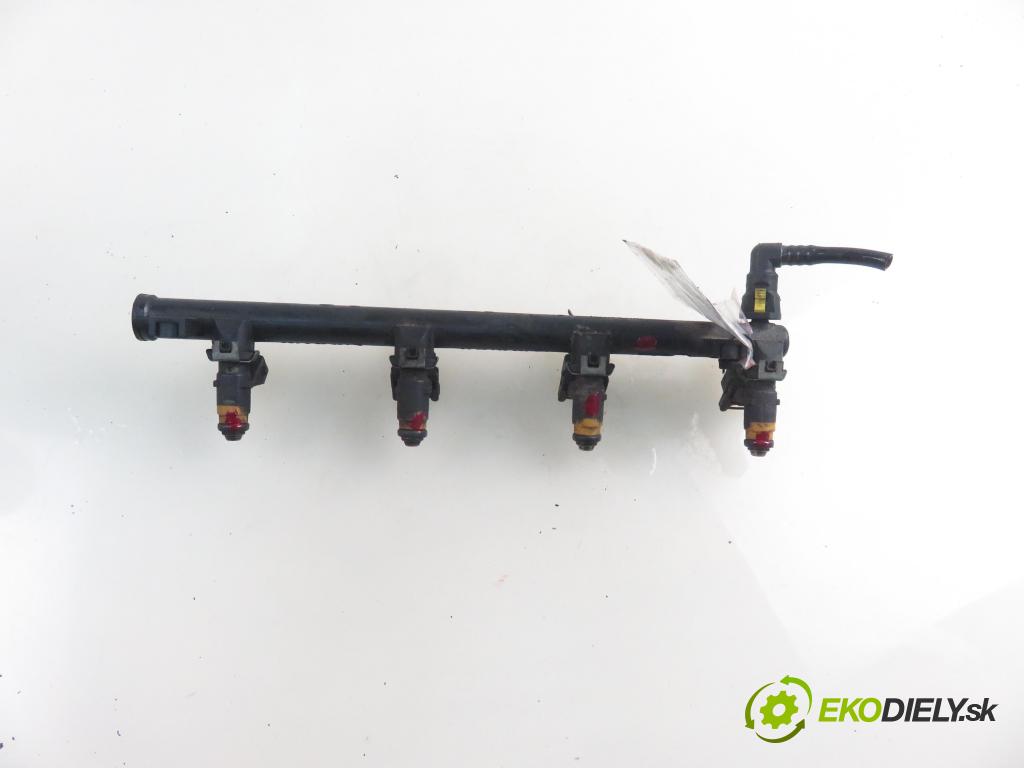 RENAULT SCENIC I (JA0/1_) MINIVAN 2003 0,00 1.6 - K4M 708 1598,00 Lišta vstrekovacia 8200139674C ; H029611 ; ITGM60 (Vstrekovacia lišta)