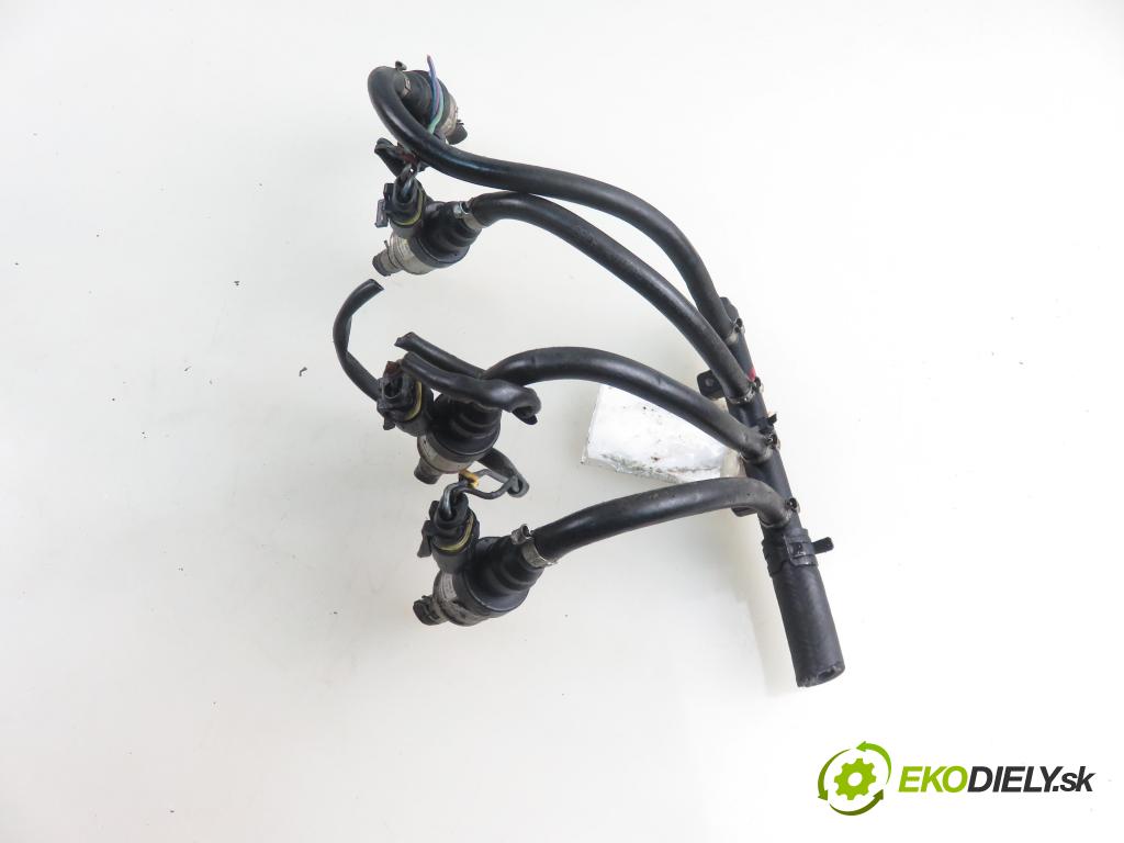AUDI A3 (8L1) HB 2002 132,00 1.8 T 180 - AUQ 1781,00 Lišta vstrekovacia LPG 67R010213 ; H2001