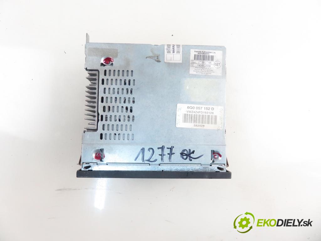 VW POLO (6N2) HB 2000 55,00 1.4 TDI - AMF 1422,00 RADIO CD 6Q0035152D