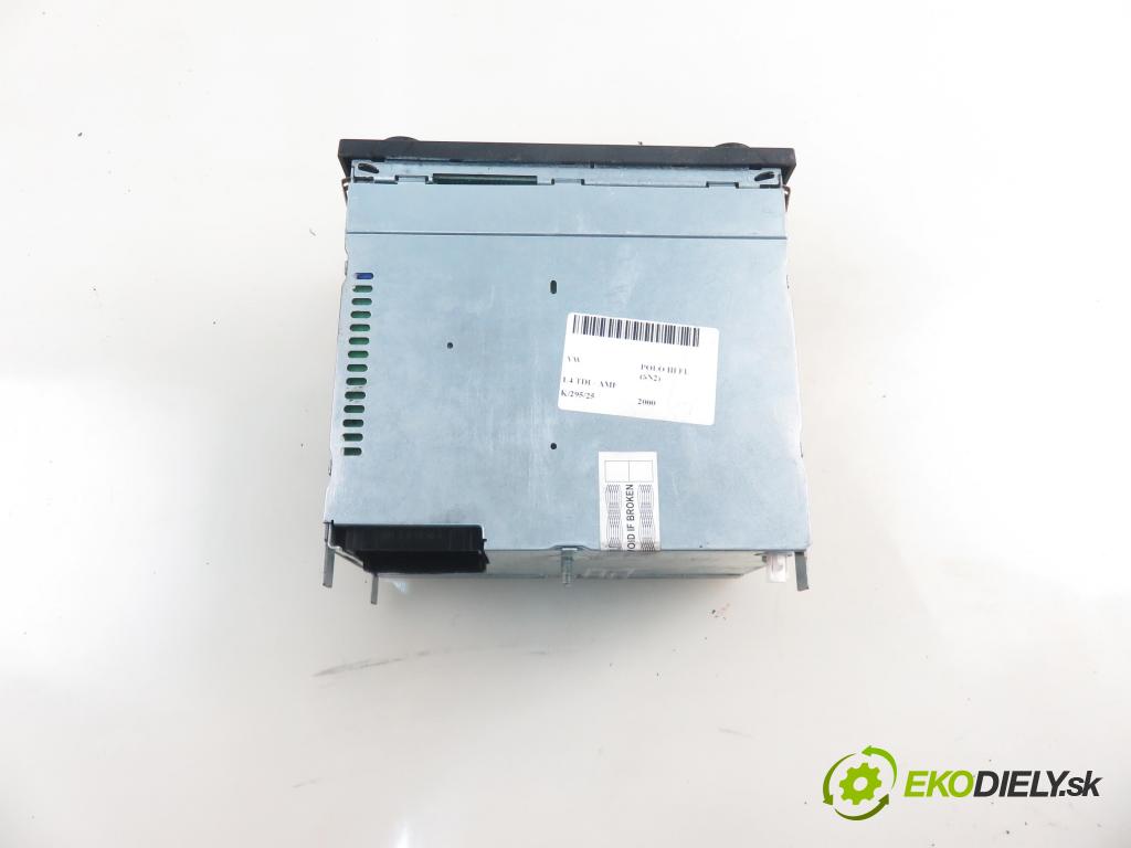 VW POLO (6N2) HB 2000 55,00 1.4 TDI - AMF 1422,00 RADIO CD 6Q0035152D