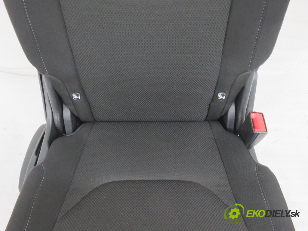 FORD S-MAX II (CJ, WA6) MINIVAN 2016 132,00 2.0 TDCi 180 - T8CJ 1997,00 Sedadlo 2 rad ľavy